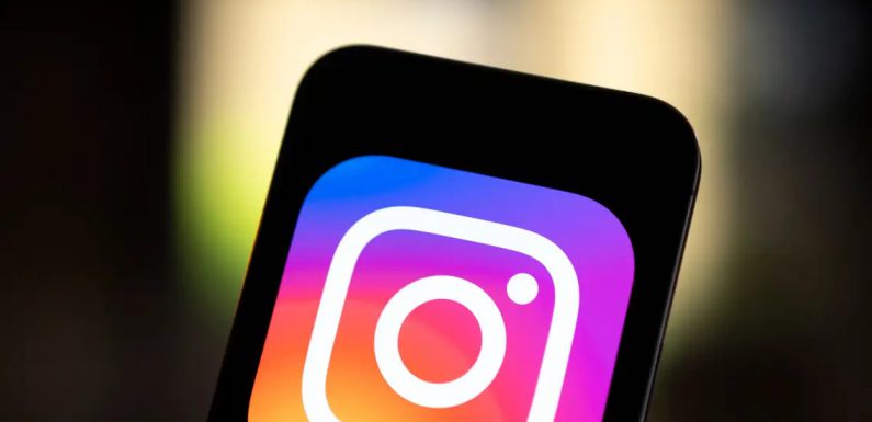 Instagram Hikayelerine Yorum Özelliği